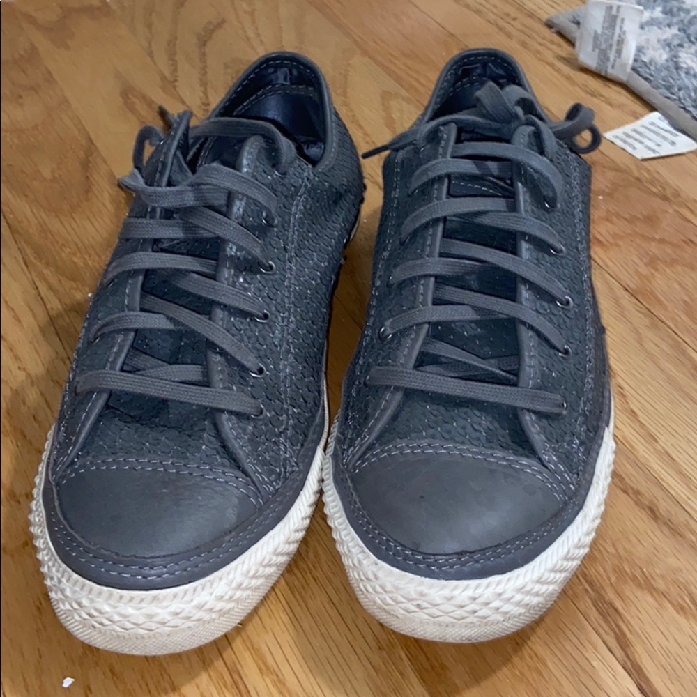 Sparkly gray converse sneakers